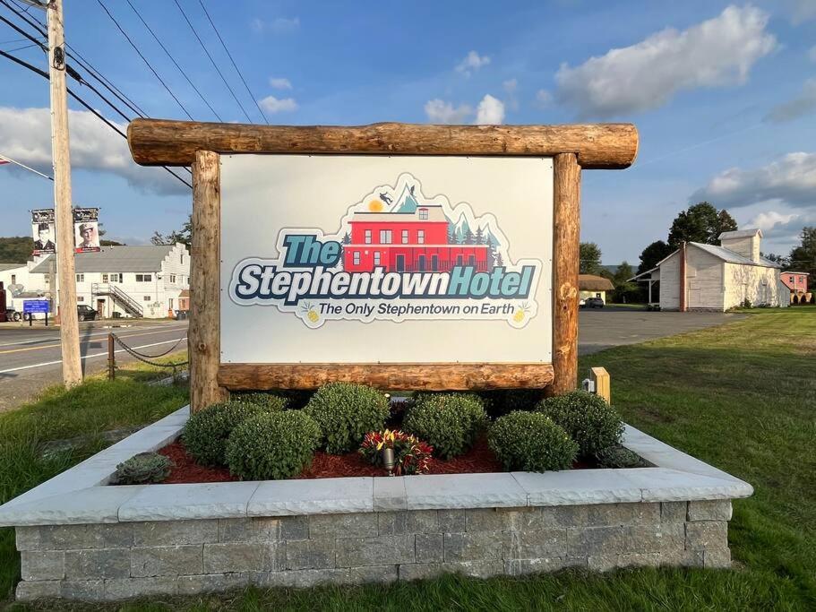 2 Bed Berkshire Getaway @ Stephentown Hotel ภายนอก รูปภาพ